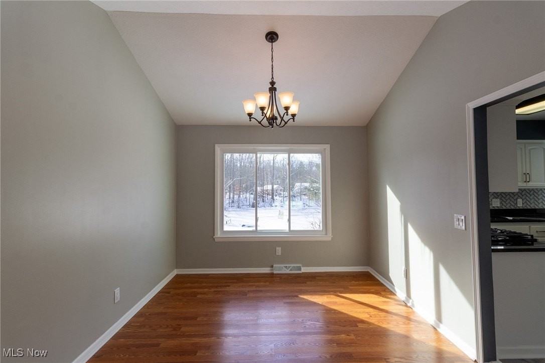 24434 Emmons Rd - Photo 7 of 44