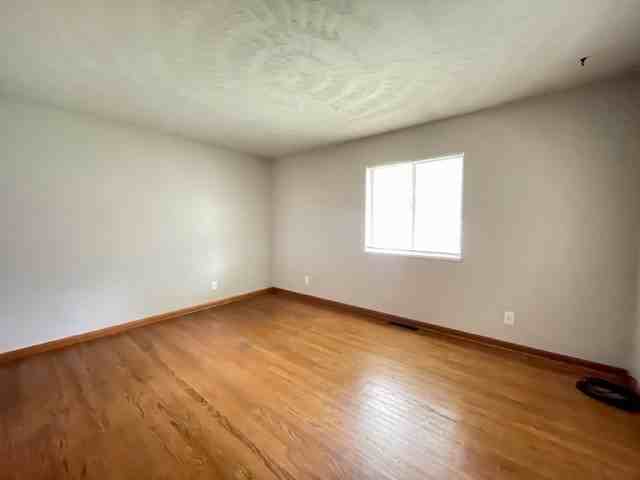 1075 West Main Street - Photo 6 of 7