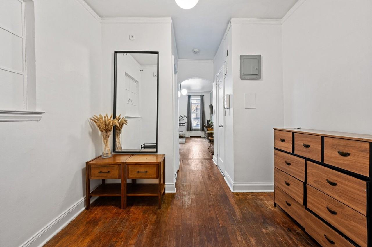 343 E 51st St #1323957P - Photo 5 of 19