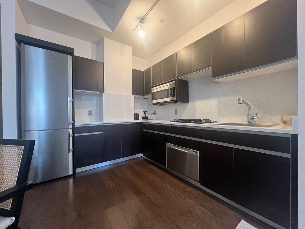 27 Platt St #1051276P - Photo 4 of 7