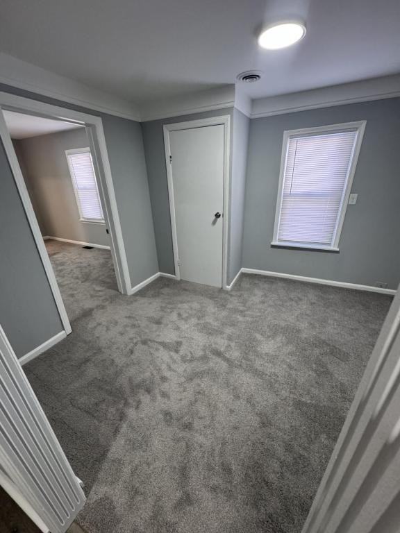 347 Huddleson Ave - Photo 5 of 15