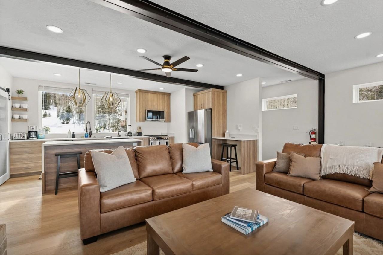 220 Circle Dr #1249883P - Photo 2 of 50