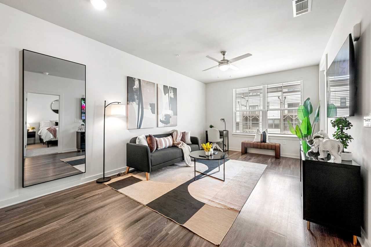 2048 Bolton Dr Nw #1351863P - Photo 5 of 15