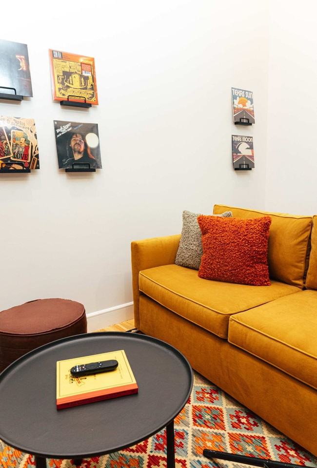 1911 3rd Ave N #1352414P - Photo 4 of 25