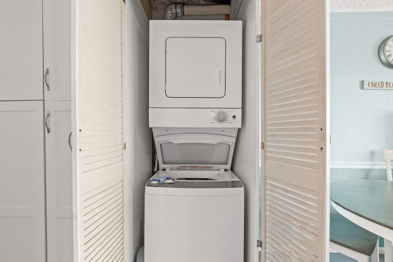 8743 Thomas Drive - Photo 6 of 31