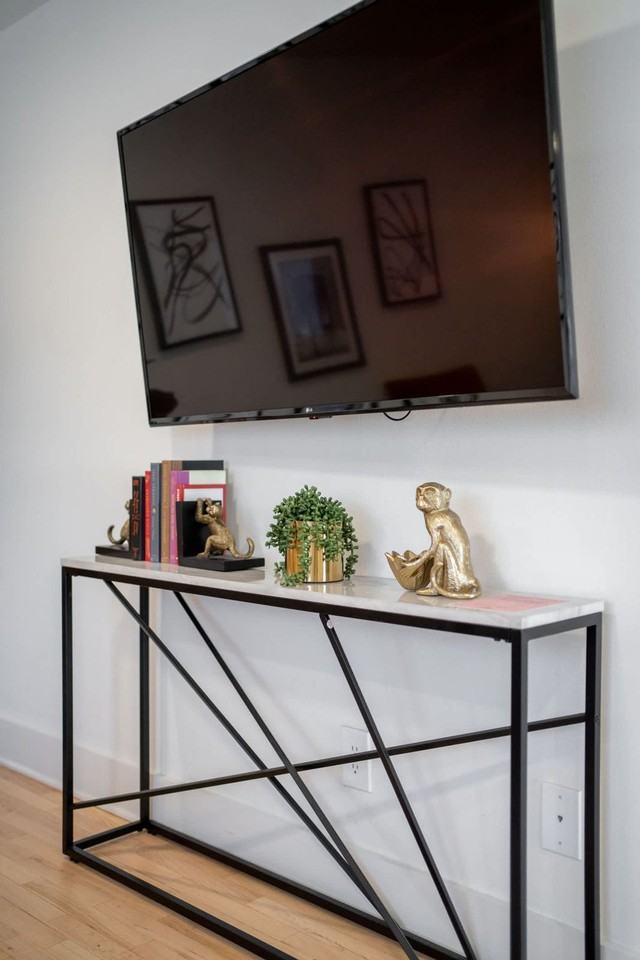 1136 Crescent Avenue Northeast - Photo 5 of 50