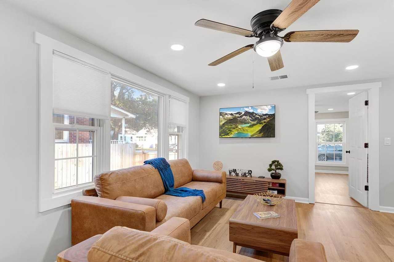 4737 Aster St #1359010P - Photo 2 of 33