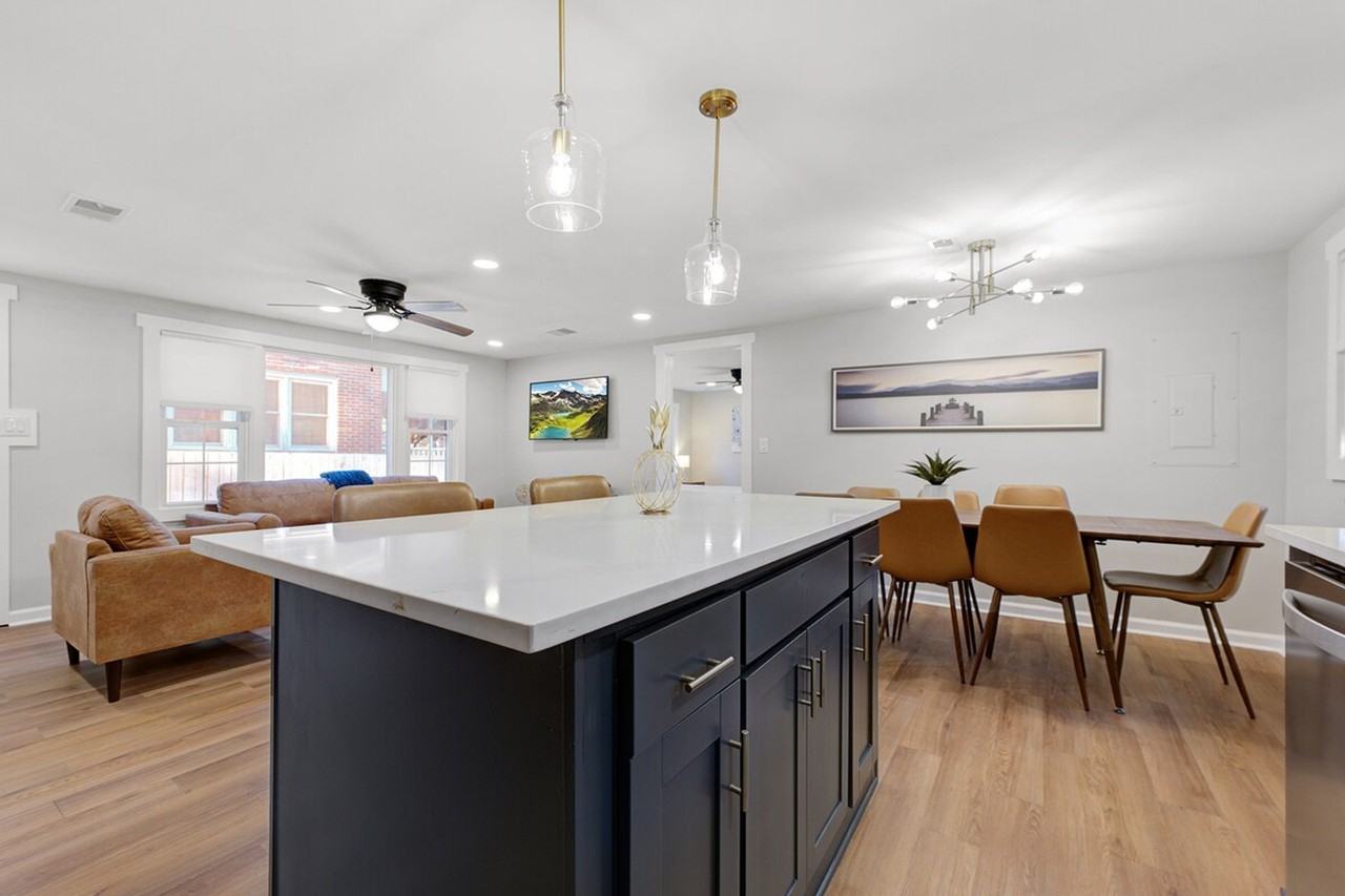 4737 Aster St #1359010P - Photo 3 of 33