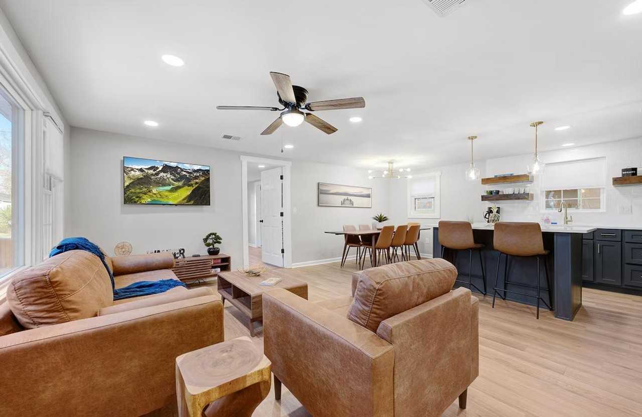 4737 Aster St #1359010P - Photo 5 of 33