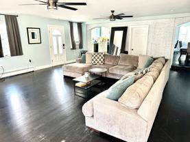 14386 Calvert St - Photo 1 of 1