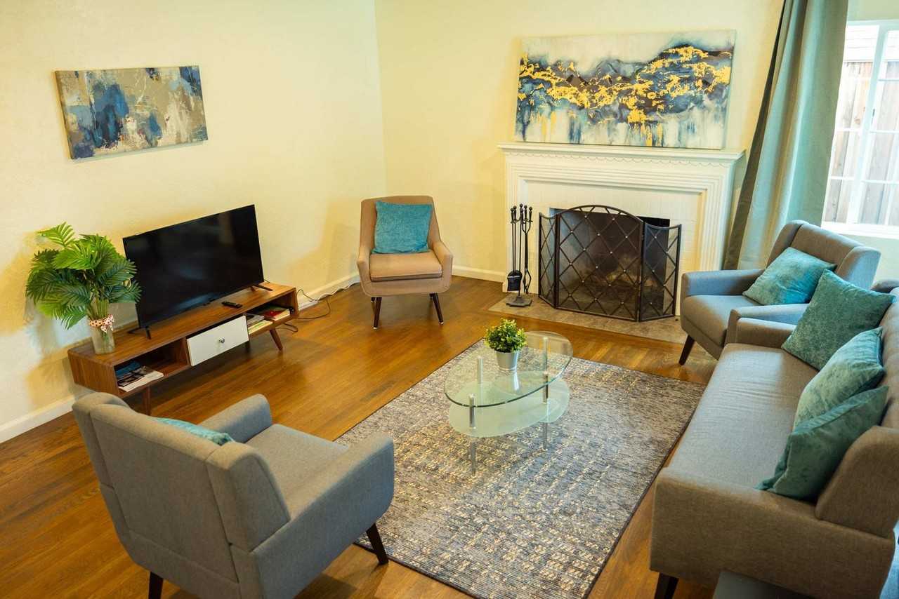 240 E Hedding St #1364158P - Photo 2 of 50