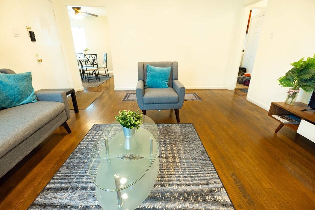 240 E Hedding St #1364158P - Photo 3 of 50