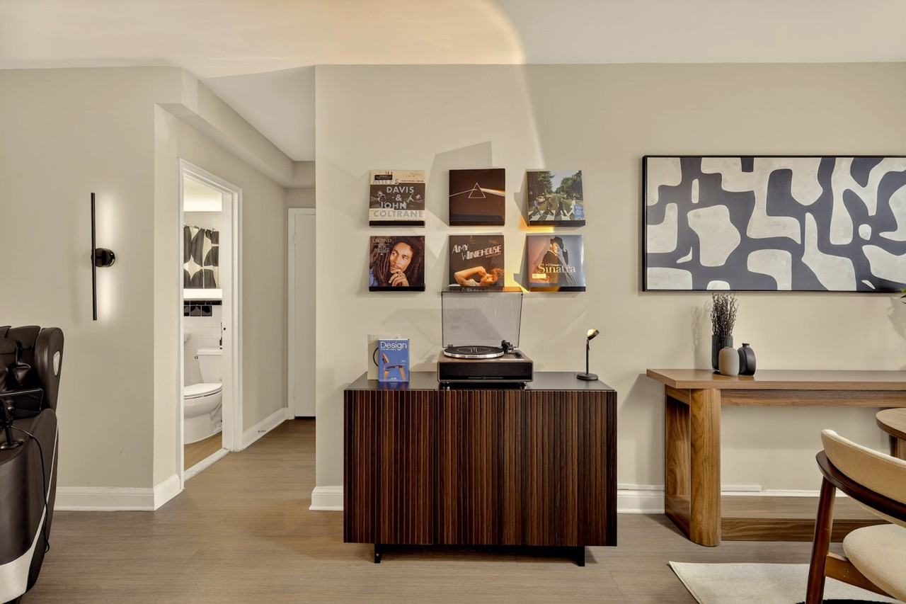 1500 Arlington Blvd #1364184P - Photo 2 of 37