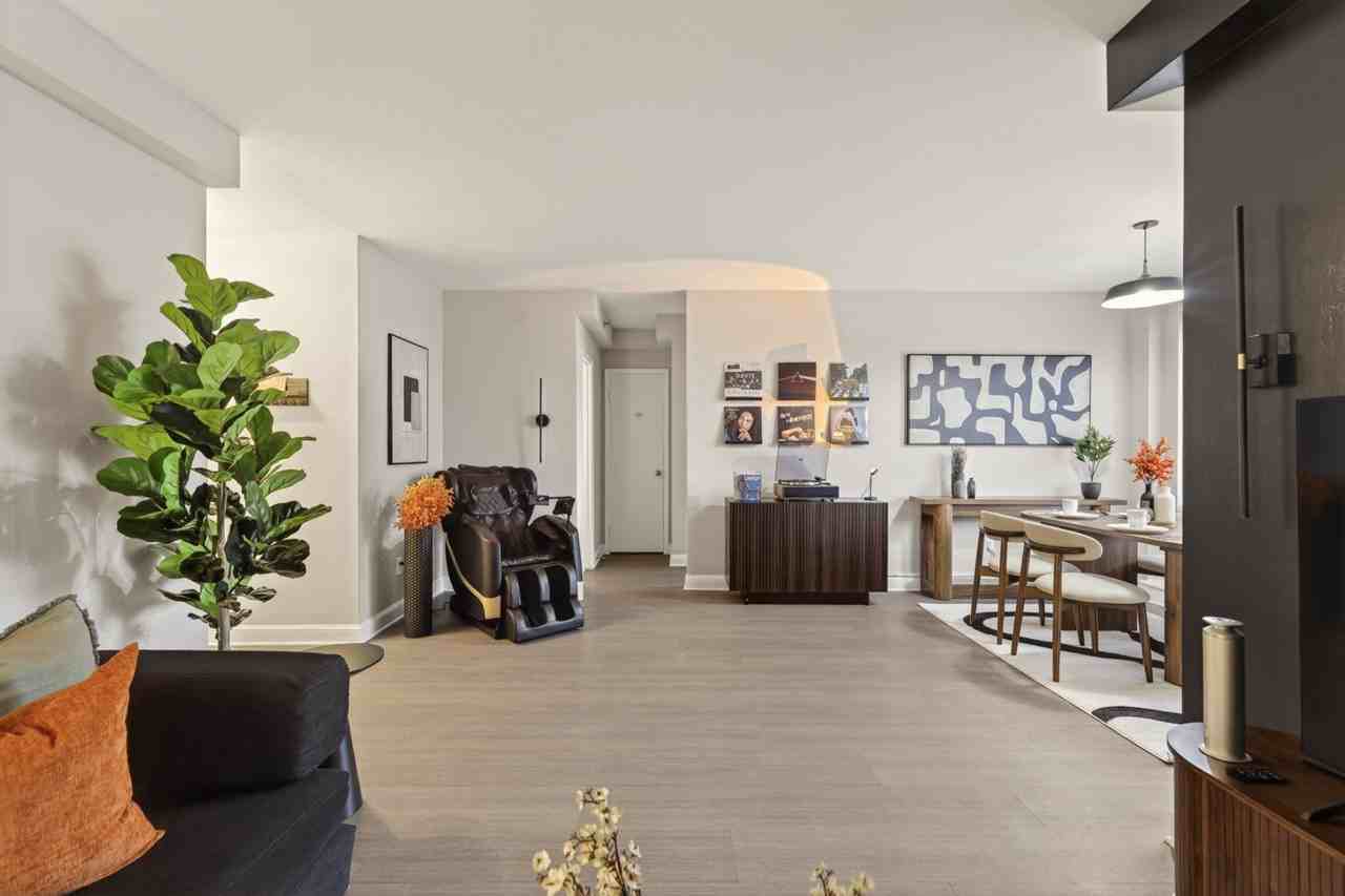 1500 Arlington Blvd #1364184P - Photo 3 of 37