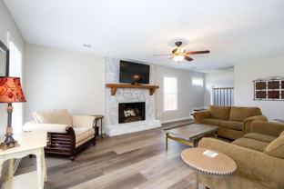 1060 Washington Ave - Photo 1 of 1