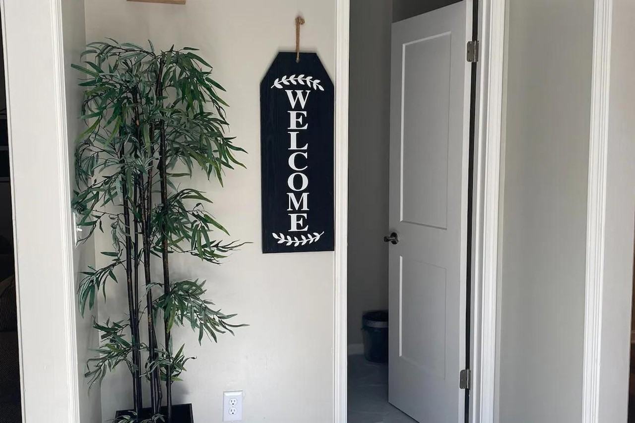 1060 Washington Ave #1289333P - Photo 6 of 50