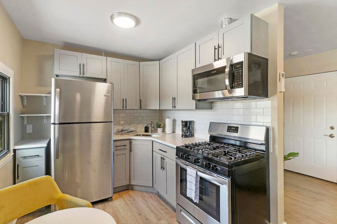 5009 Columbia Ave #1366946P - Photo 7 of 10