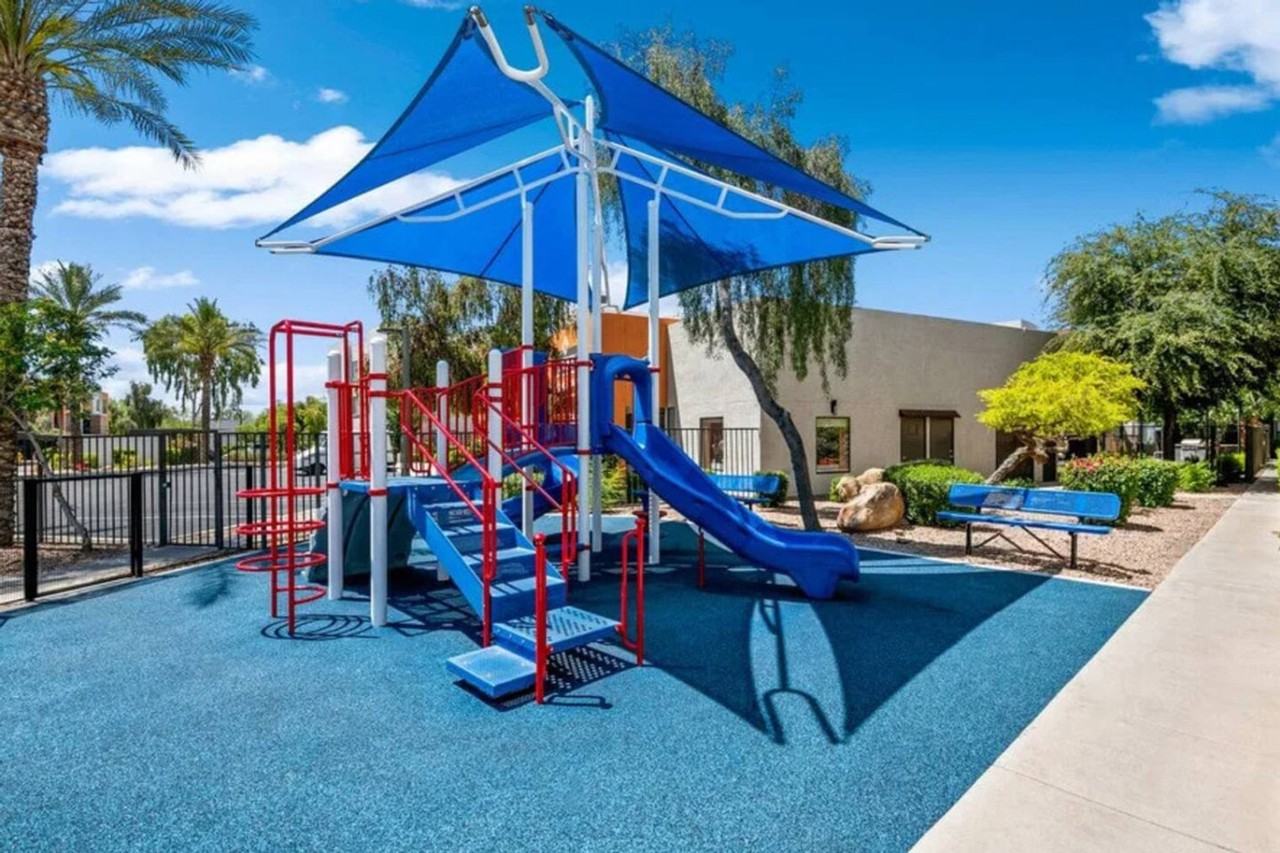 15164 North 140th Drive - Photo 4 of 23