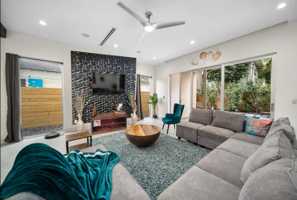 featured image of 1514 Ne 5th Ct