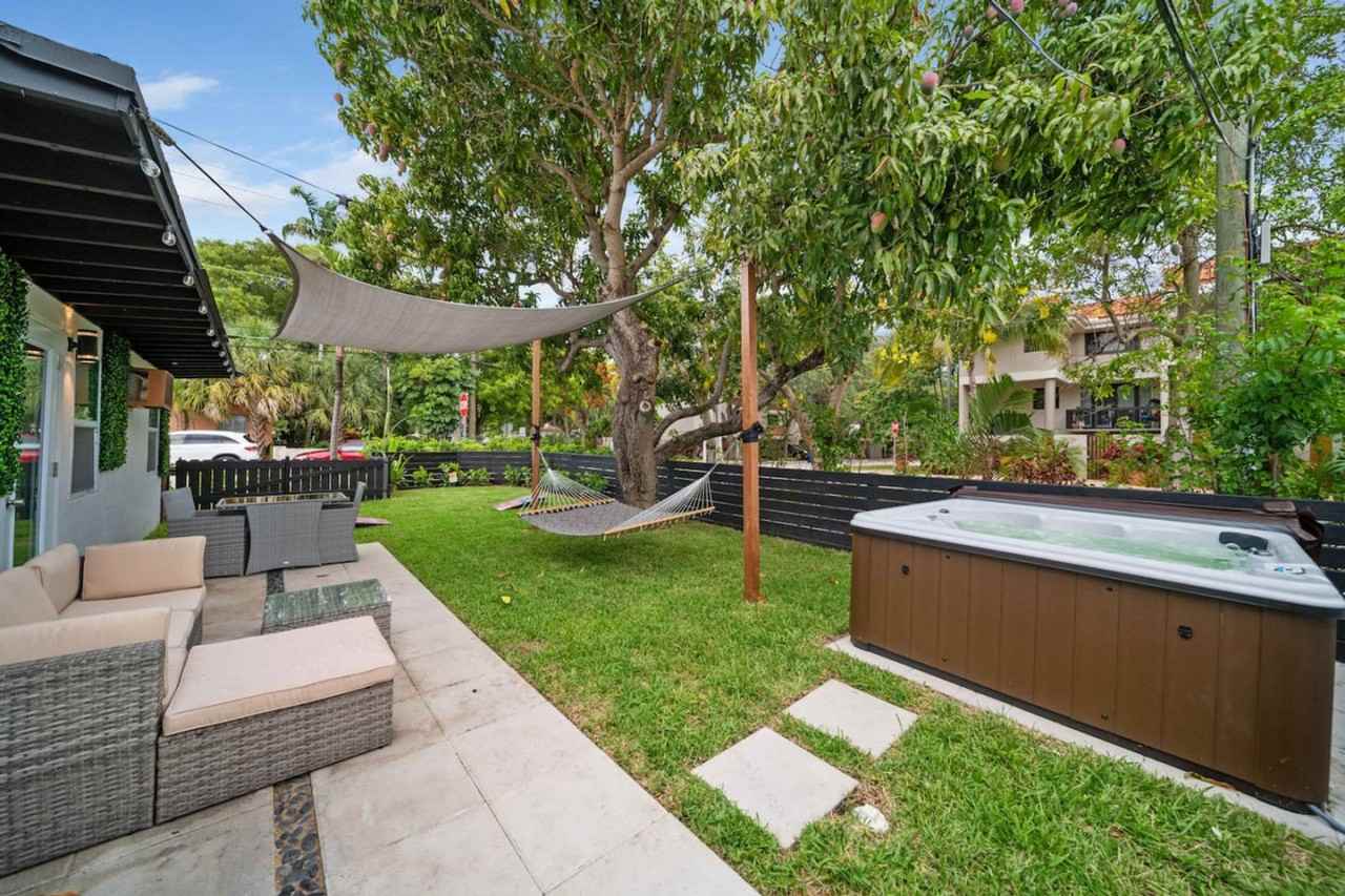 1416 Ne 9th St #1369655P - Photo 6 of 20