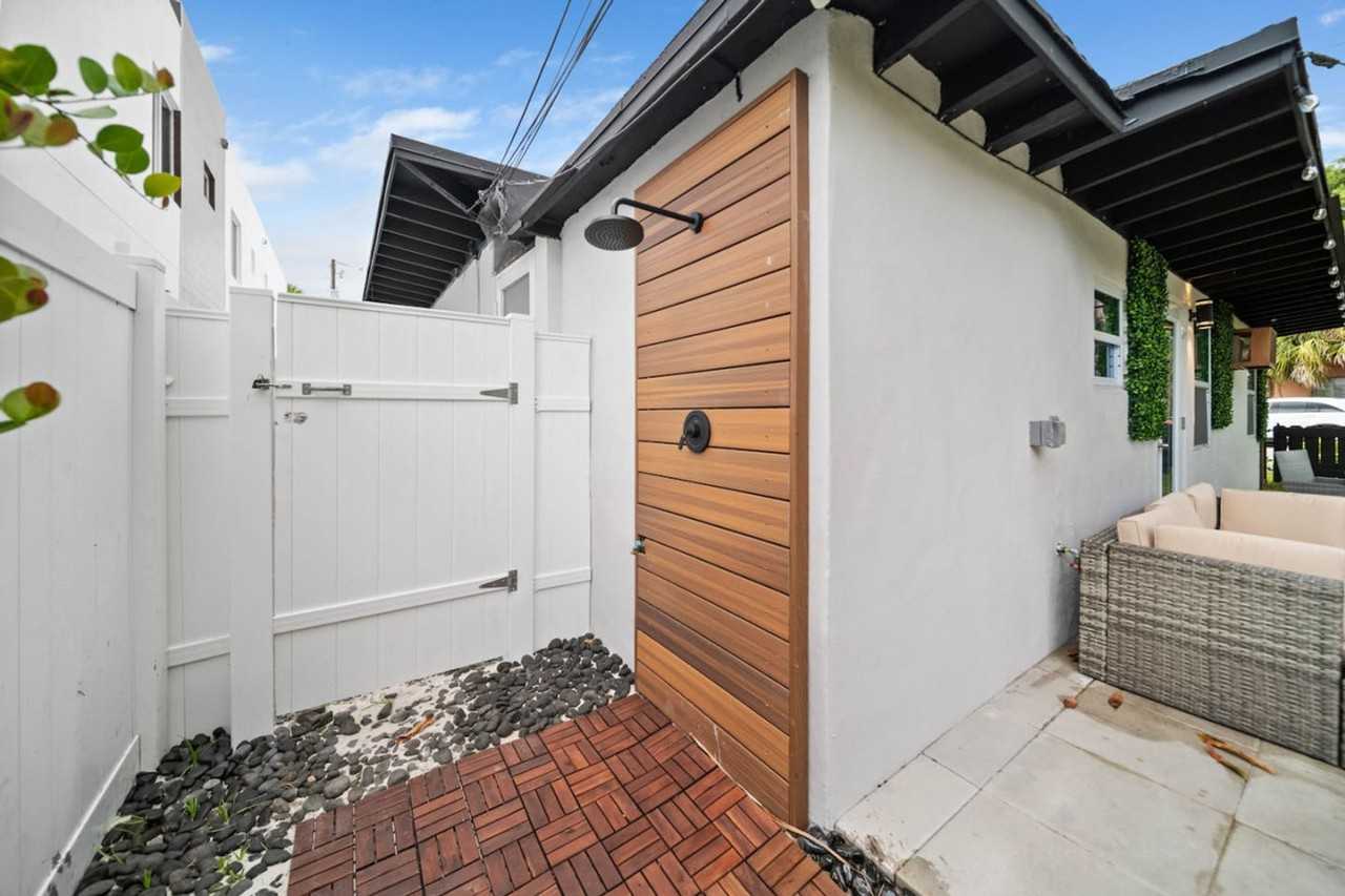 1416 Ne 9th St #1369655P - Photo 7 of 20