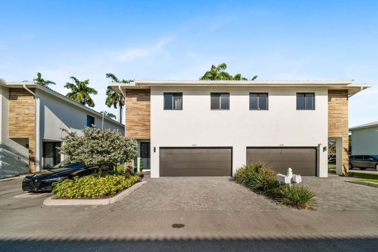 3246 Sw 44th St #1369654P - Photo 5 of 36