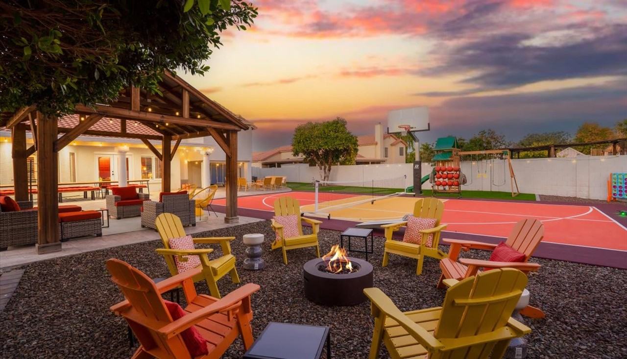 2431 E Laurel St #1370181P - Photo 7 of 50