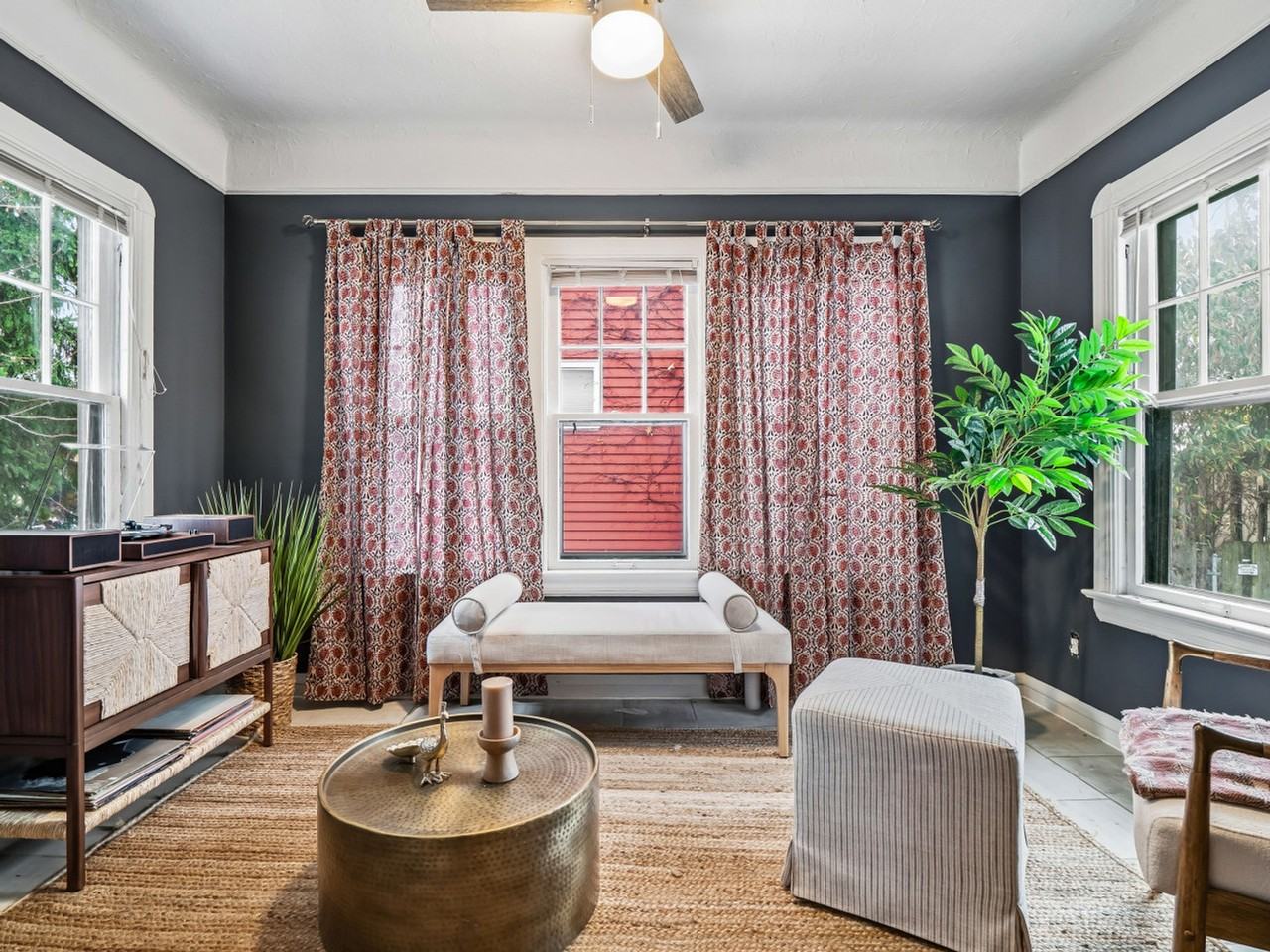 3621 Silsby Rd #1332844P - Photo 5 of 48