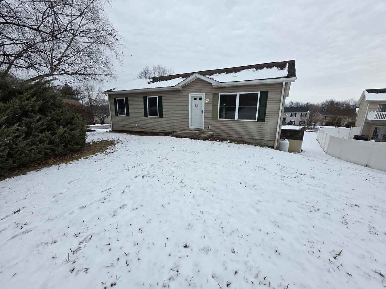 10 Susquehanna Drive - Photo 2 of 21