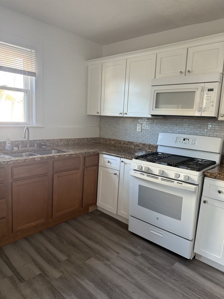 19 South Hollywood Avenue #1 - Photo 3 of 19