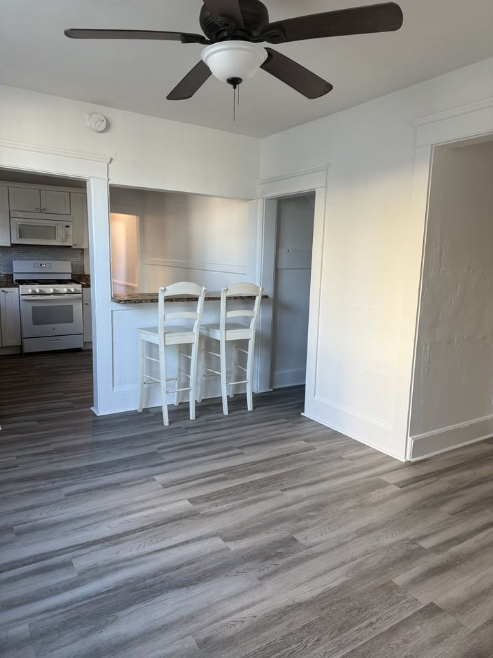 19 South Hollywood Avenue #1 - Photo 6 of 19