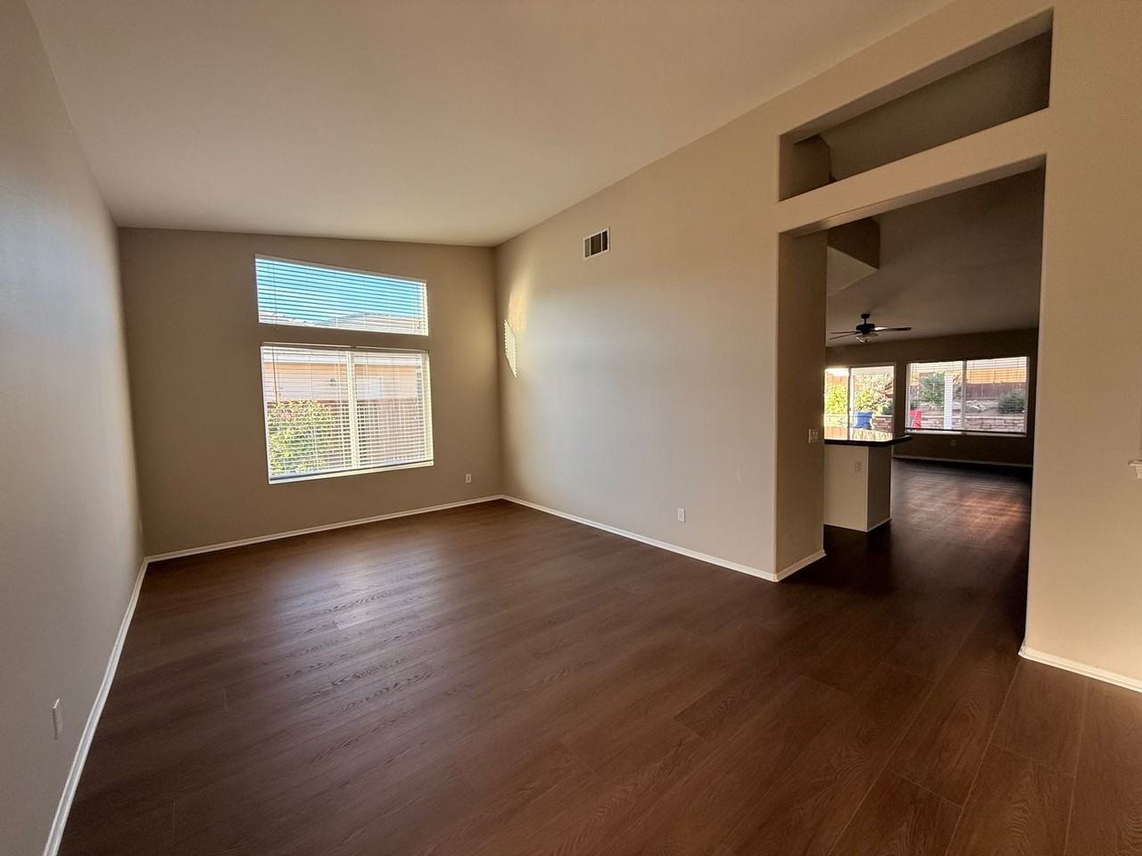 21920 Gardena Ln - Photo 5 of 25