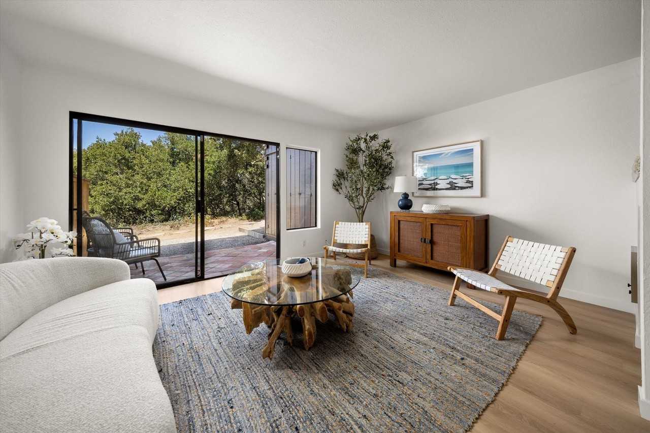 986 Miramonte Dr #6 - Photo 5 of 18