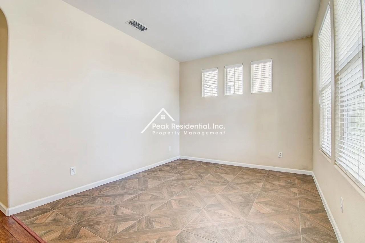 12307 Pawcatuck Way - Photo 6 of 27