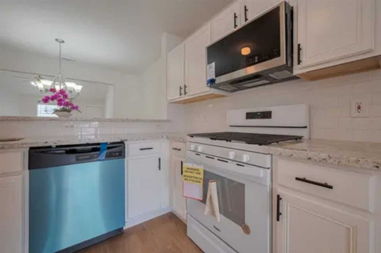 10918 Linden Gate Dr - Photo 6 of 31