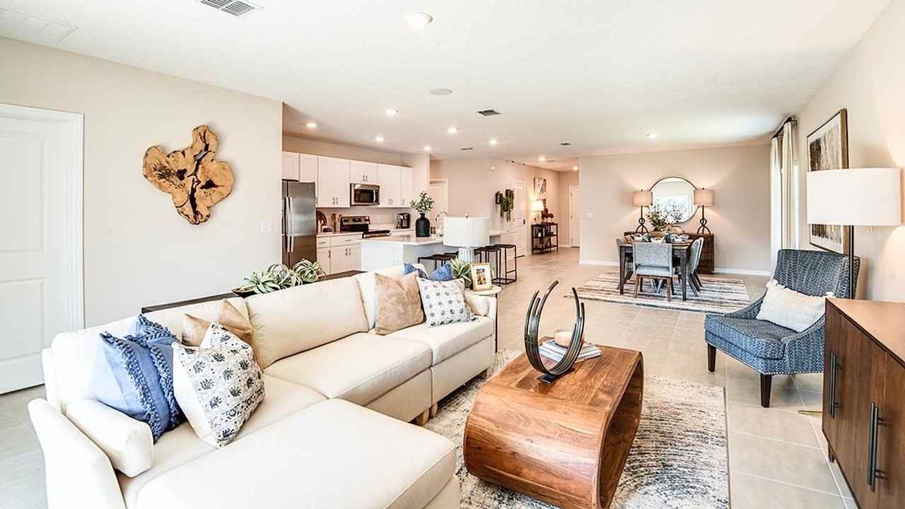 4244 Alice St - Photo 3 of 23