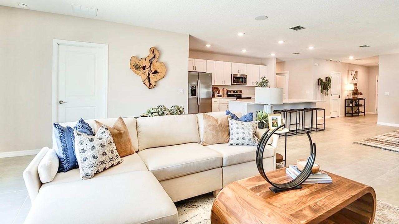 4244 Alice St - Photo 4 of 23