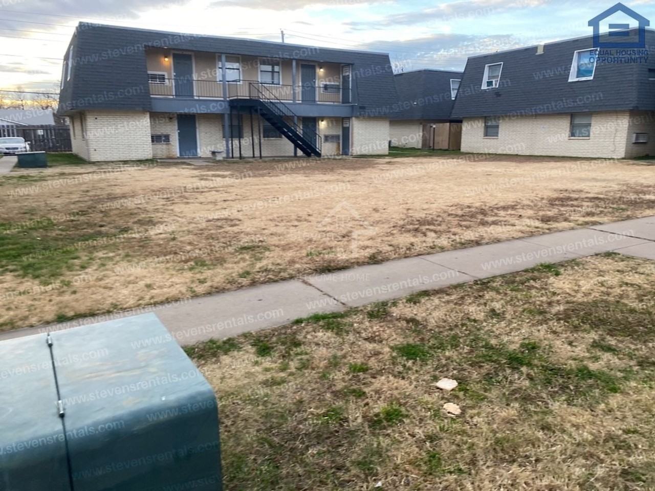 2111 NW Lindy Ave - G1 - Photo 2 of 8