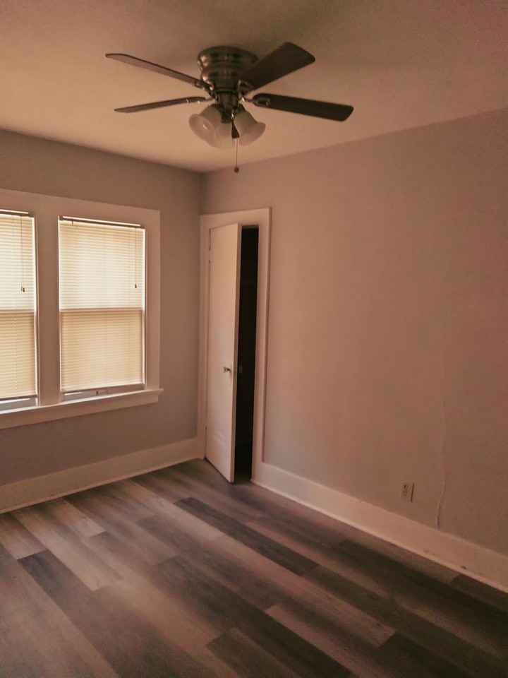 1427 Royalton Rd - Photo 2 of 13