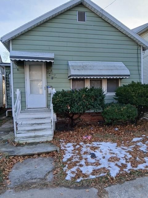 641 Western Ave - Photo 2 of 19