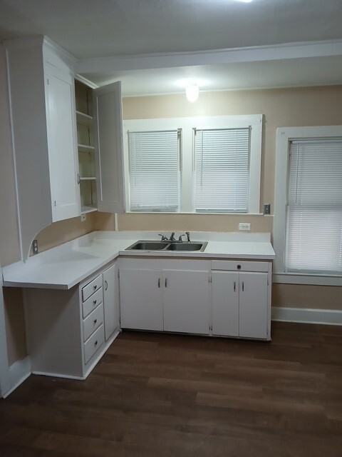 641 Western Ave - Photo 7 of 19