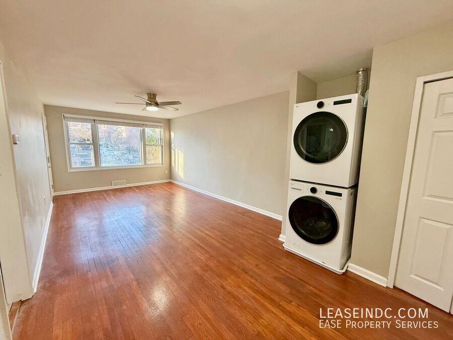 4407 2nd St Ne #1 - Photo 7 of 13