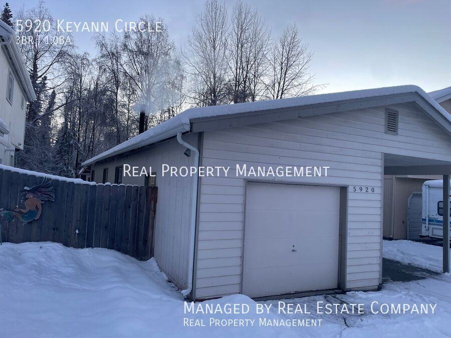 5920 Keyann Cir - Photo 3 of 24