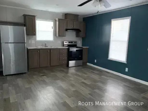 22 Kris Dr #K22 - Photo 3 of 9