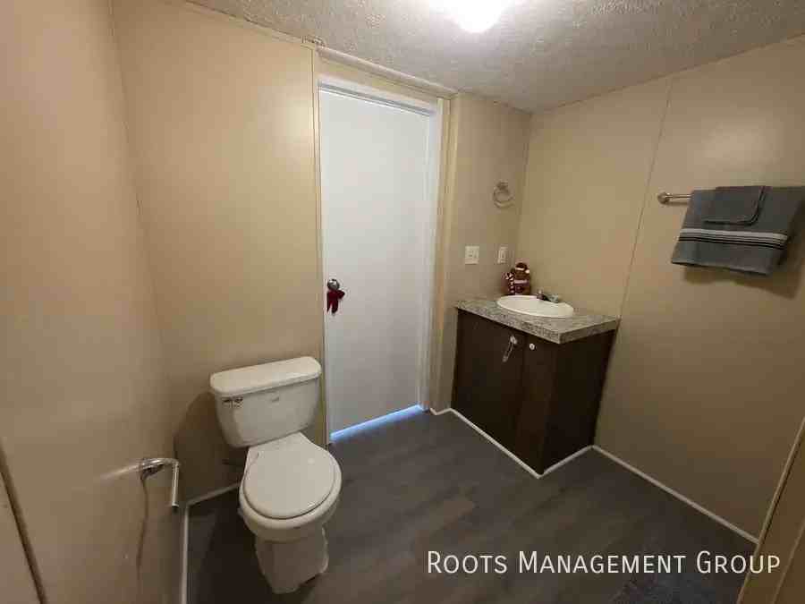 314 E 18th Pl #128 - Photo 7 of 21