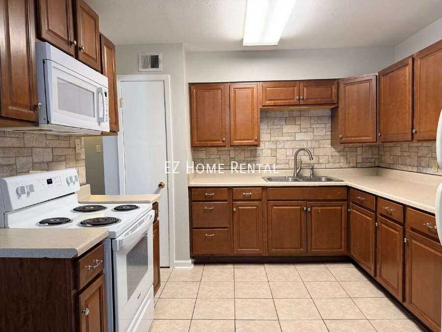 2102 5th Ave N - Photo 6 of 15