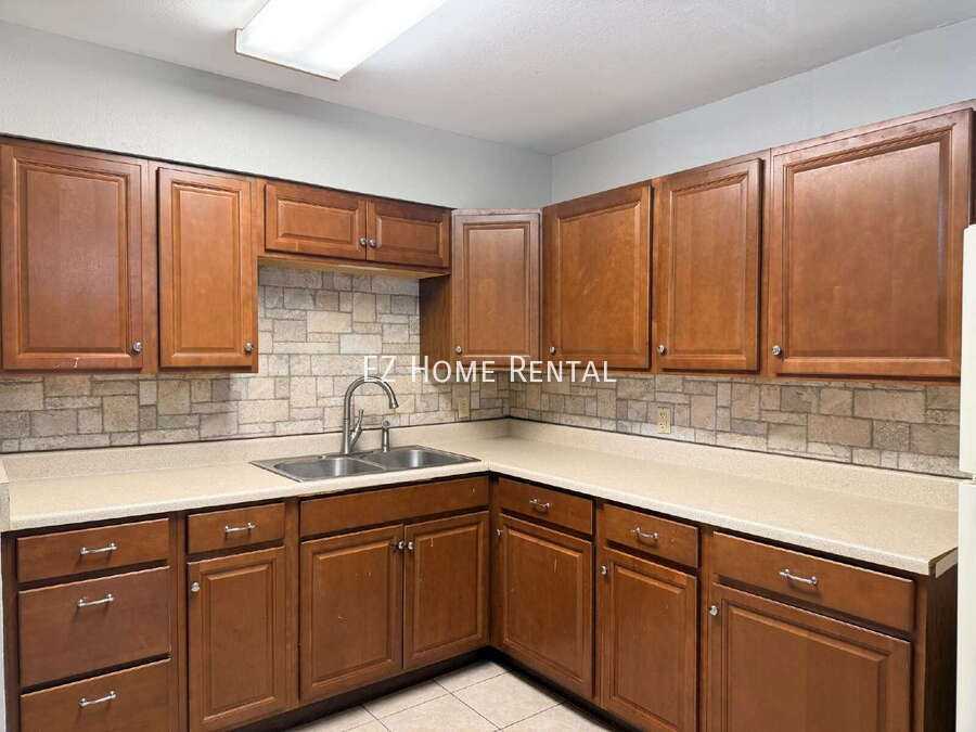 2102 5th Ave N - Photo 7 of 15