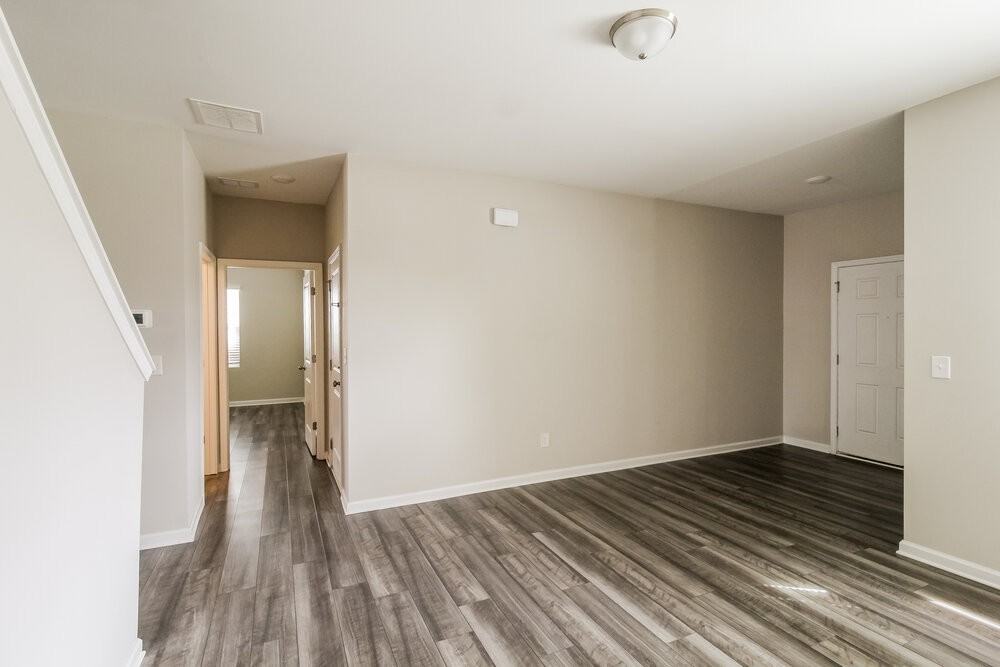 3954 Kendrick Cir - Photo 4 of 17