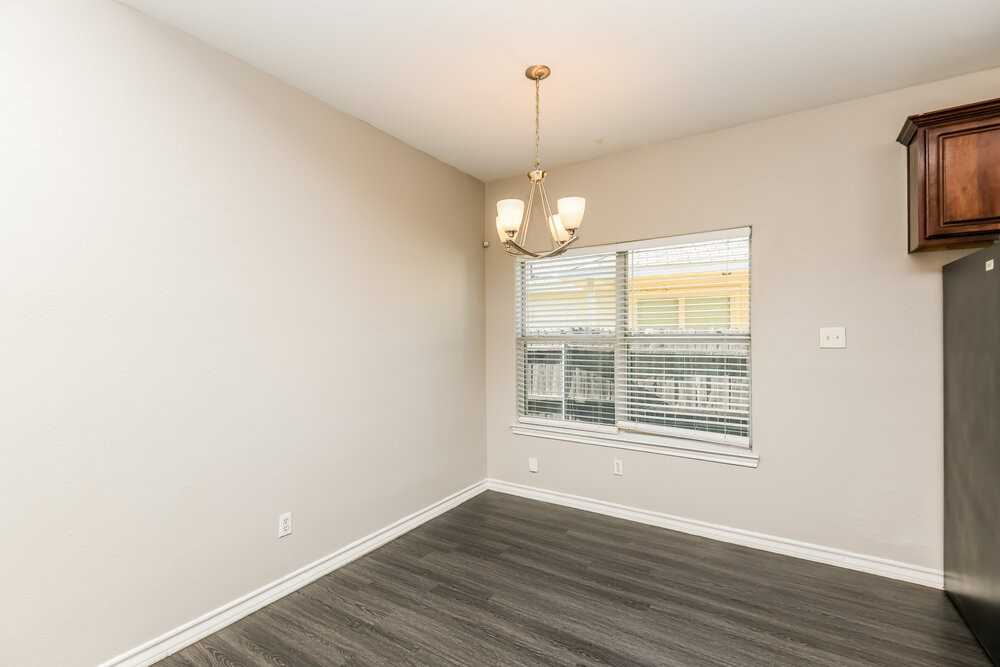 2012 Alanbrooke Dr - Photo 5 of 16