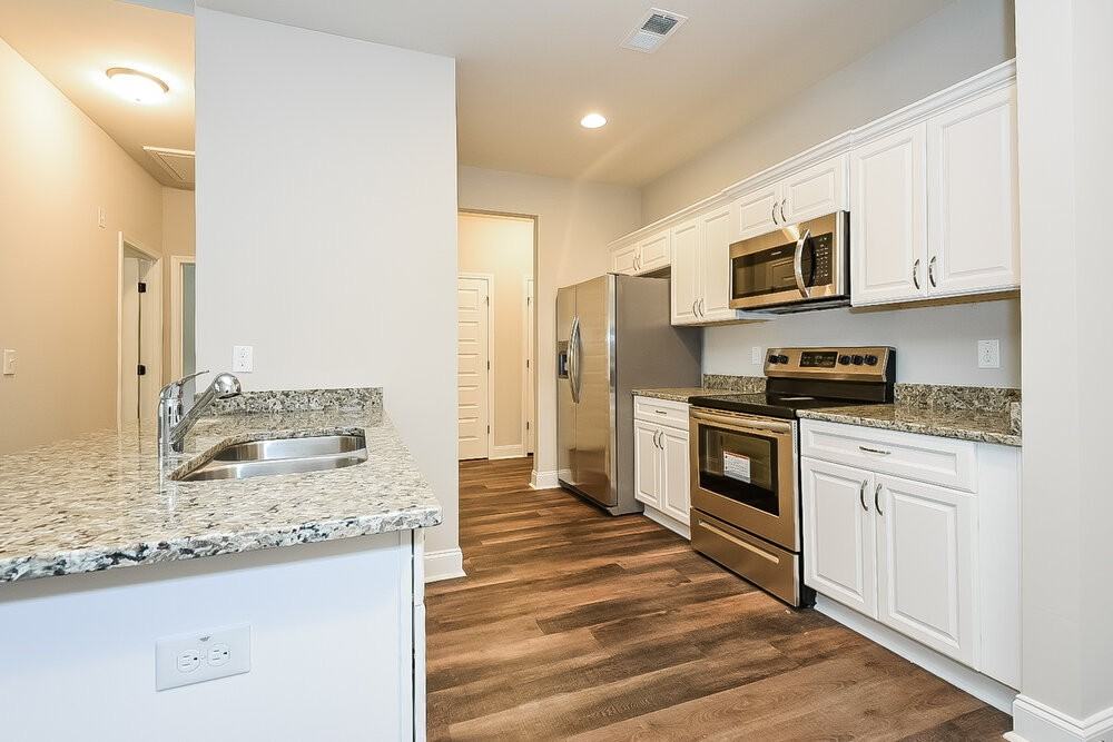 67 Rosemont Ct - Photo 7 of 16